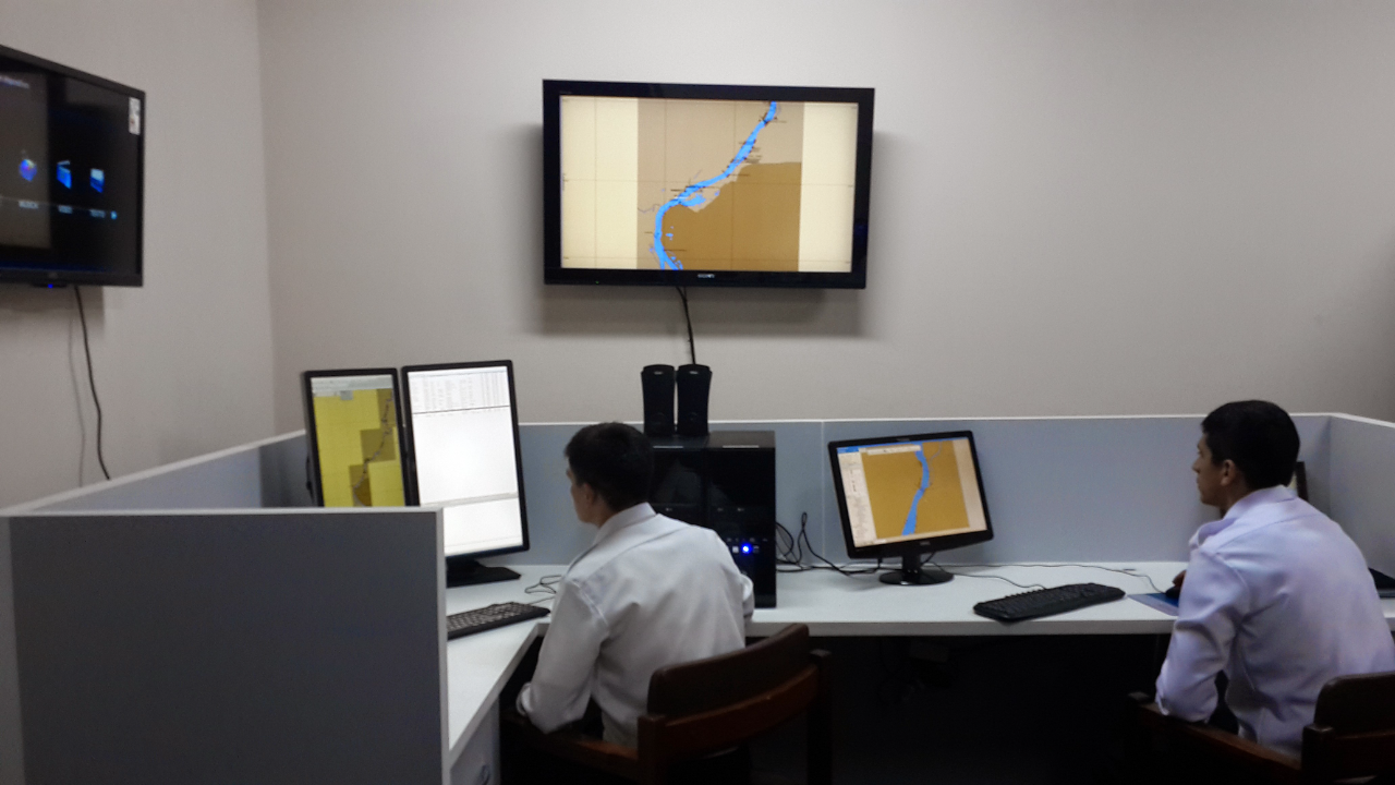 Centro de monitoreo del tráfico fluvial de la Armada Paraguaya